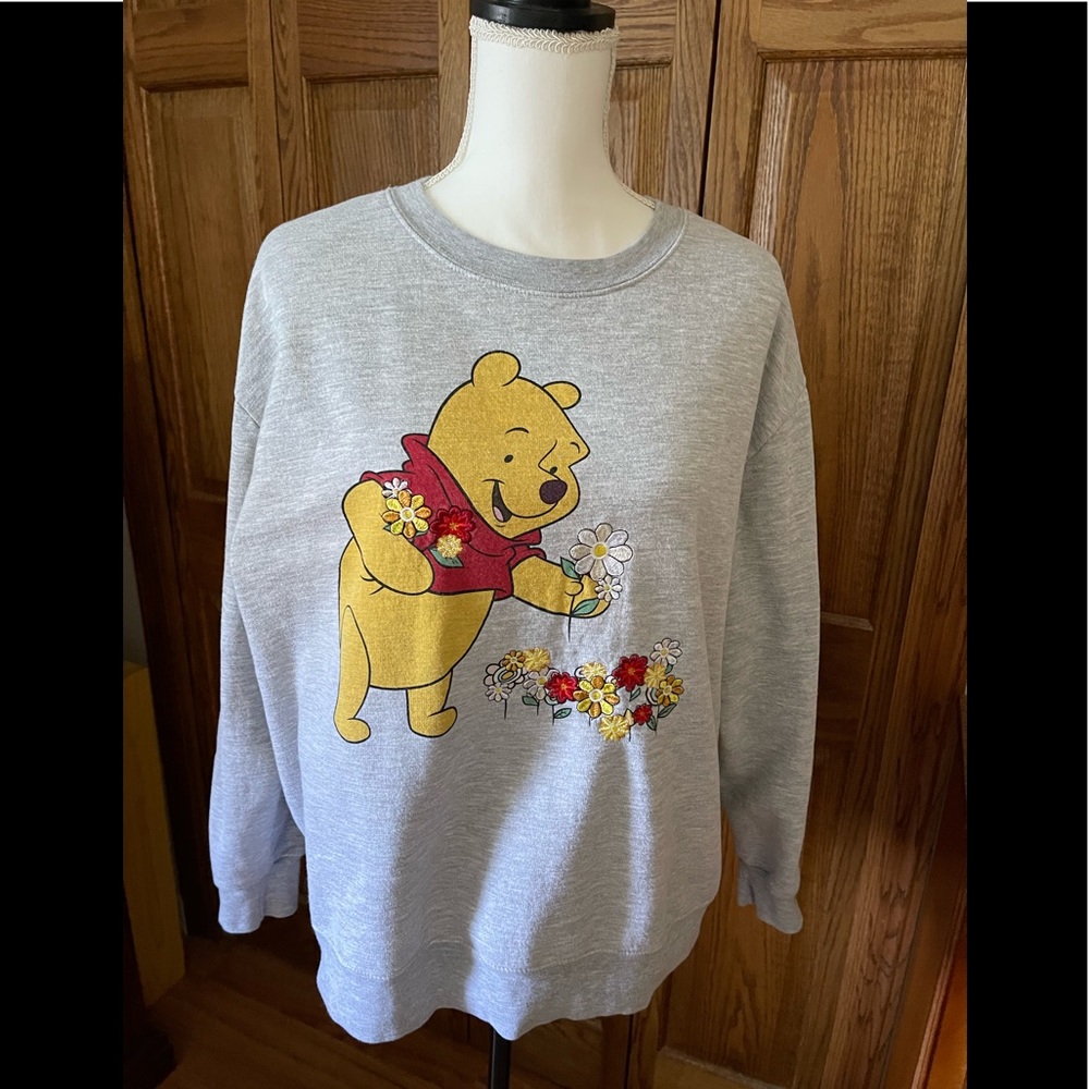 Disney Winnie the Pooh Sweatshirt, XXL